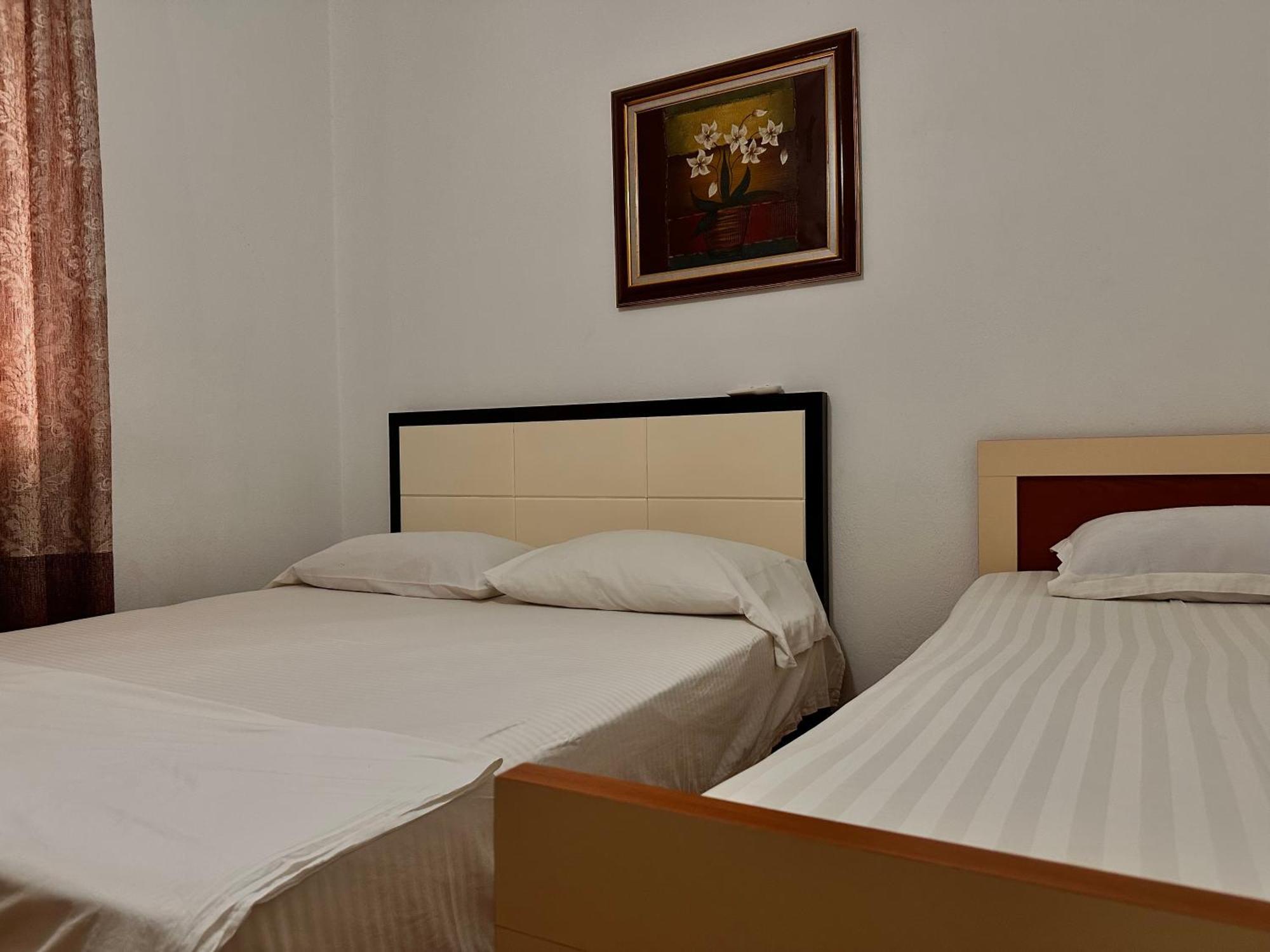 Grand House * Tirana