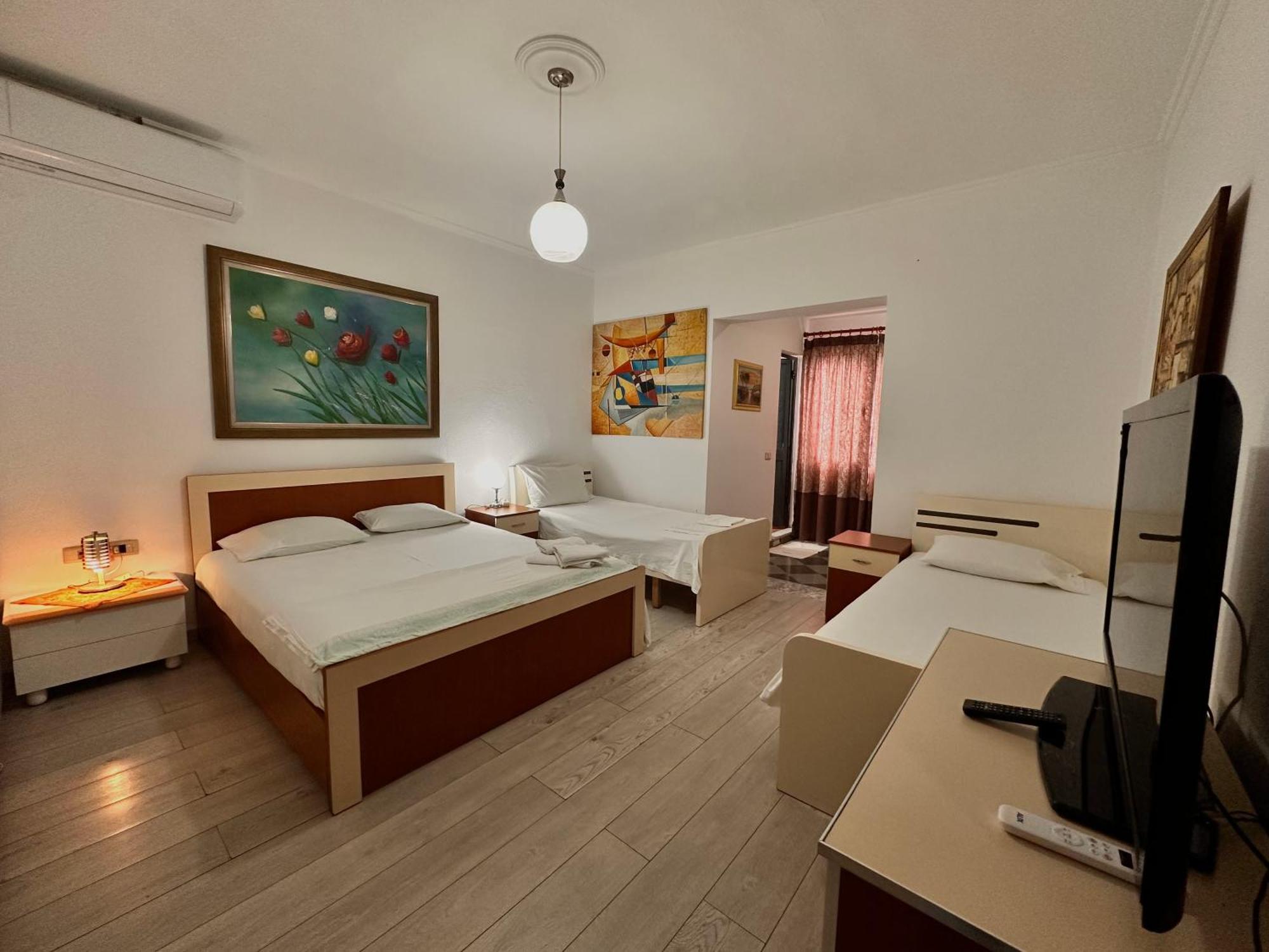 Grand House * Tirana